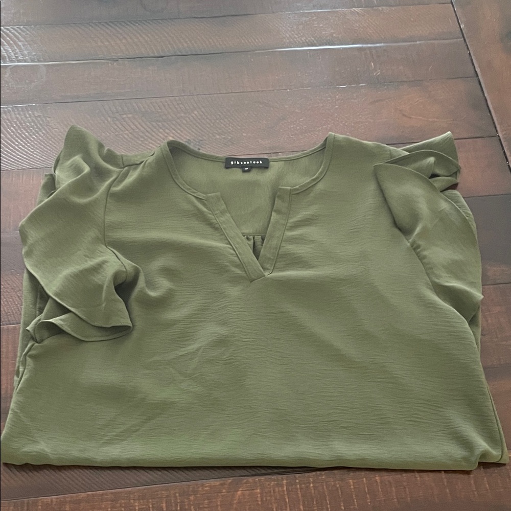 Gibsonlook Olive Dress with Ruffle Sleeves